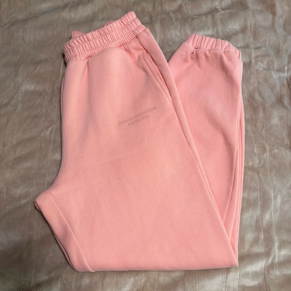 Comfrt Pastel Edit SweatPants